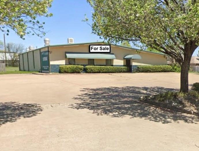 421 Buckskin Dr Red Oak, TX 75154 Retail Property for Sale on