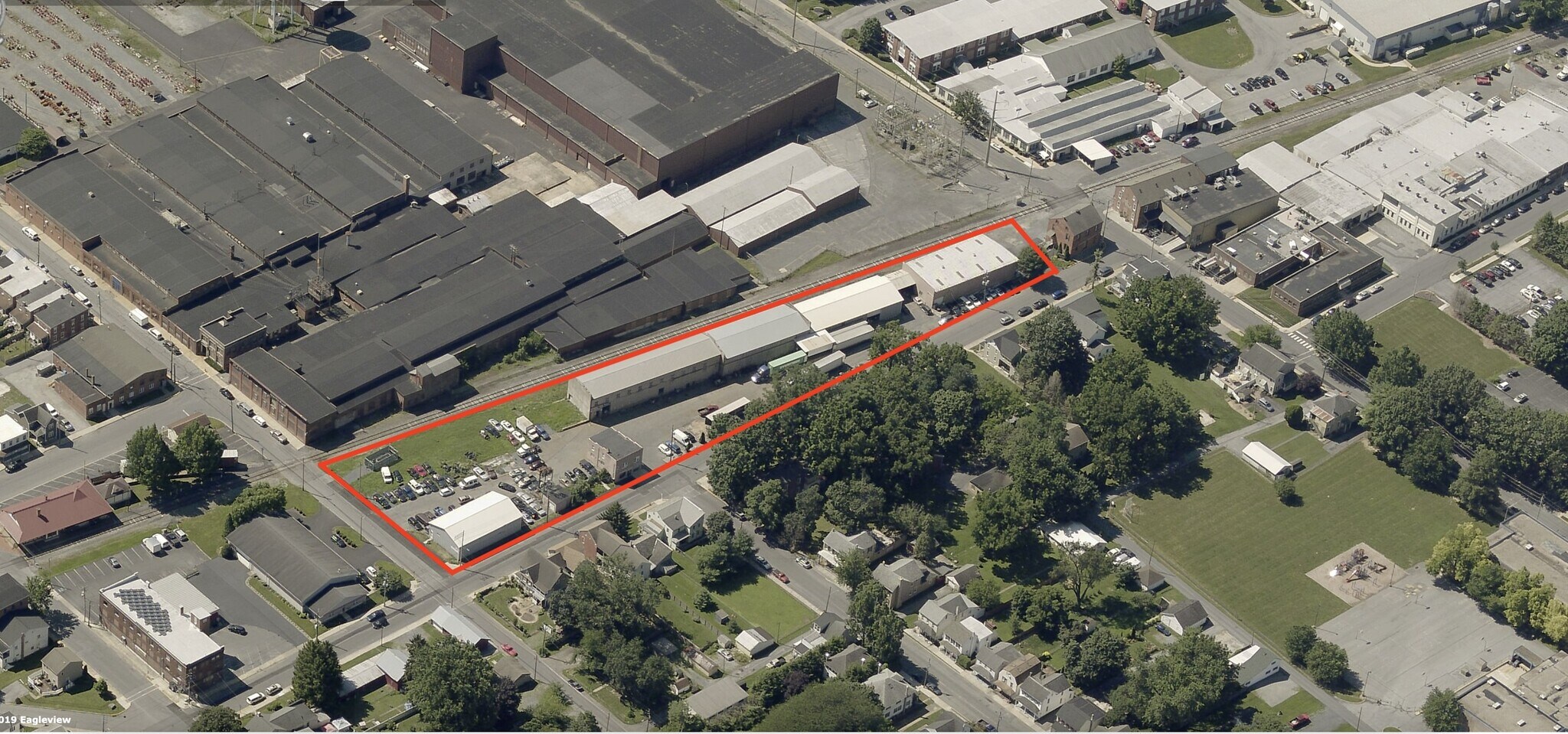 199 W Stiegel St, Manheim, PA for Sale