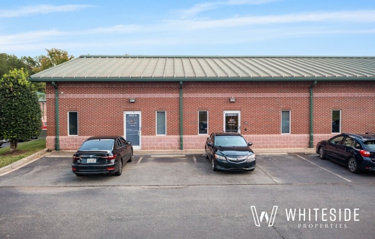 2032 Independence Commerce Dr, Matthews, NC for Rent
