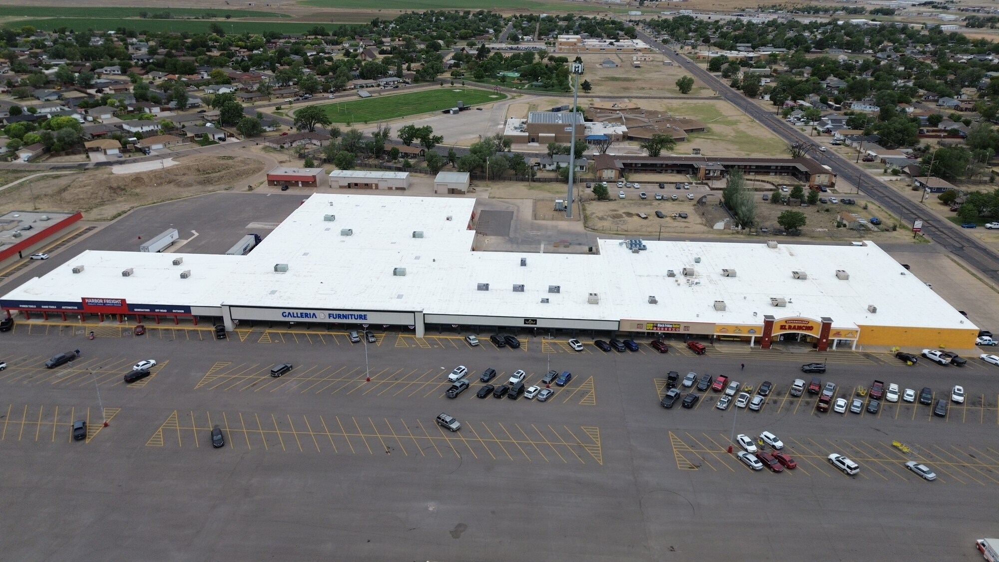 910 S Kansas Ave, Liberal, KS for Sale