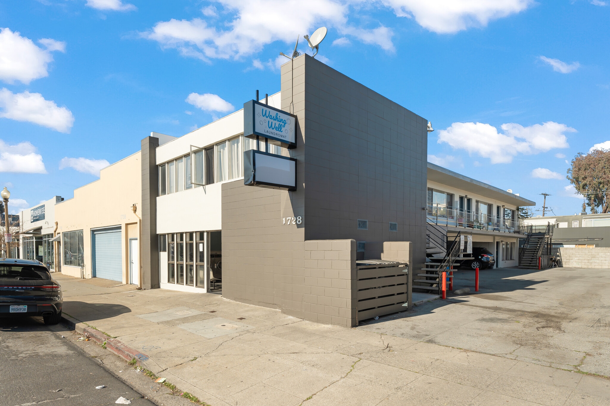 1728 Broadway St, Redwood City, CA for Sale