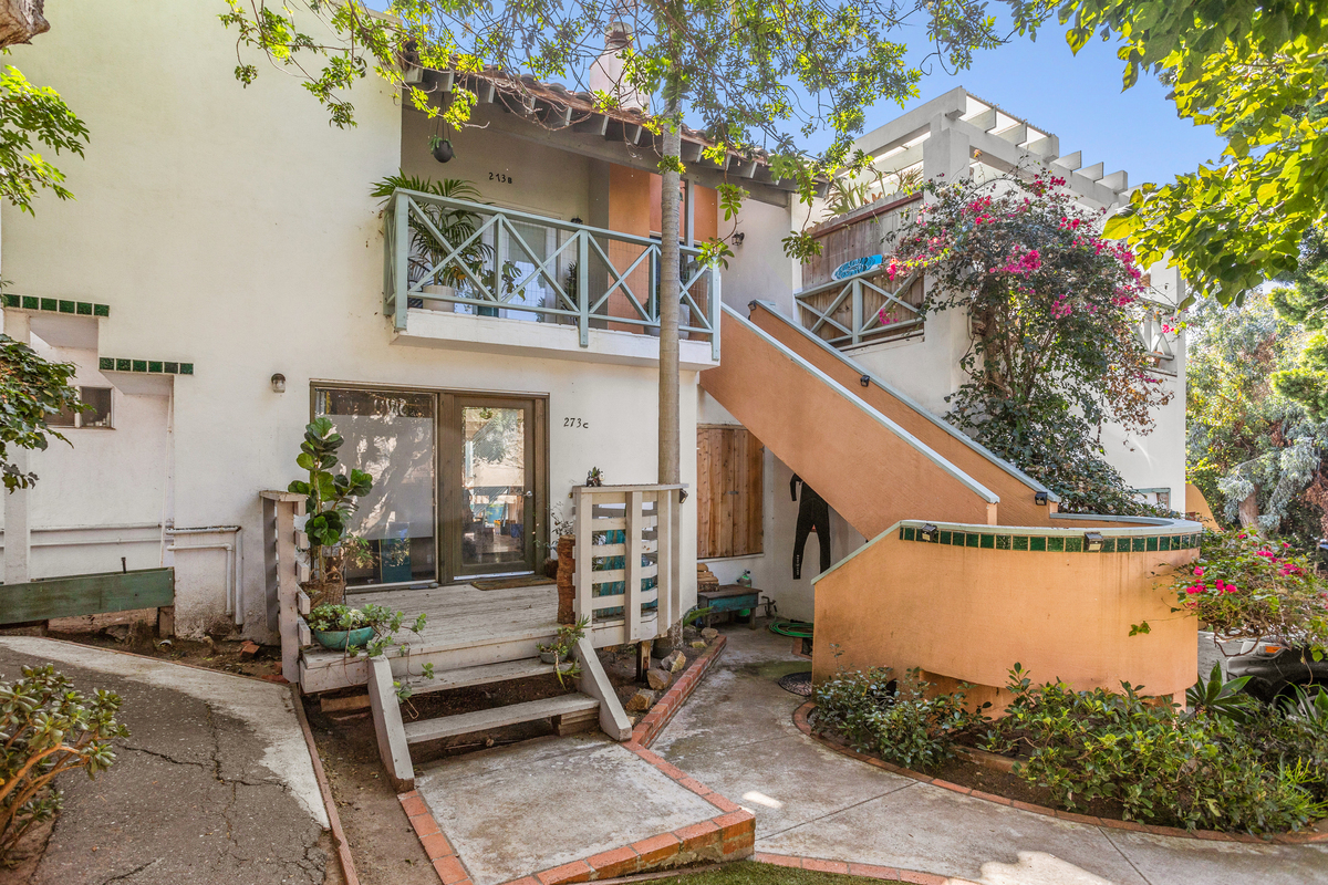 273 Hillcrest Dr, Encinitas, CA for Sale