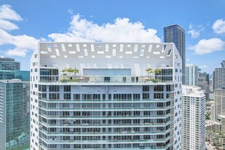 Miami, FL Apartments - 1300 Brickell Bay Dr