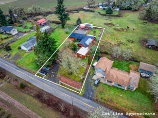 Roseburg, OR Residential Income - 909 Curry Rd