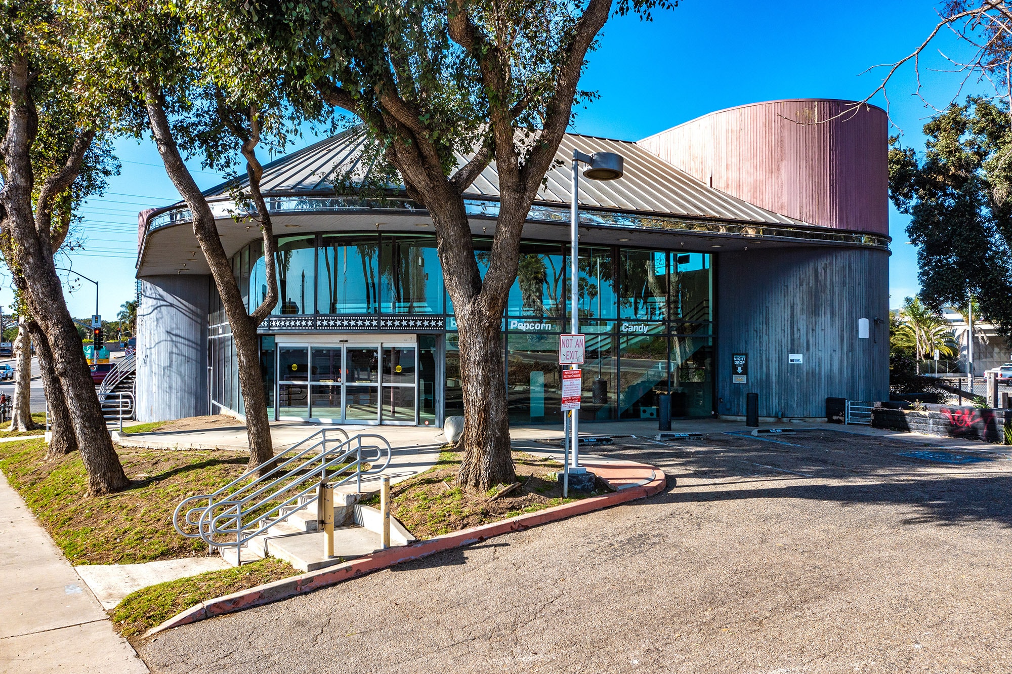 5801 Valentine Rd, Ventura, CA for Rent