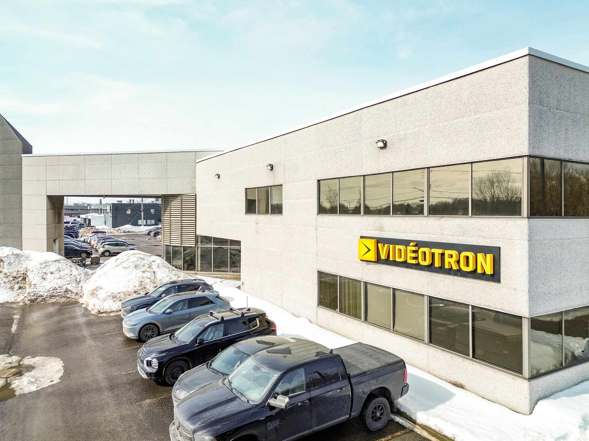 2200 Rue Jean-Perrin, Québec, QC for Rent