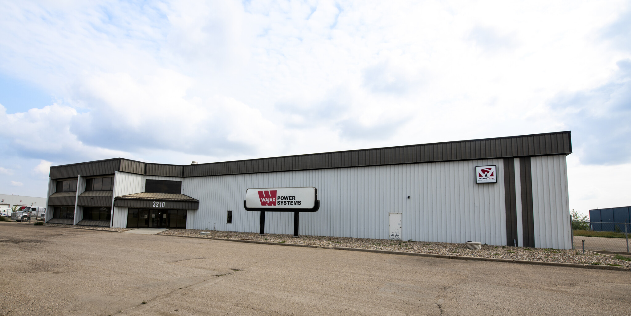 3210 Idylwyld Dr N, Saskatoon, SK for Rent