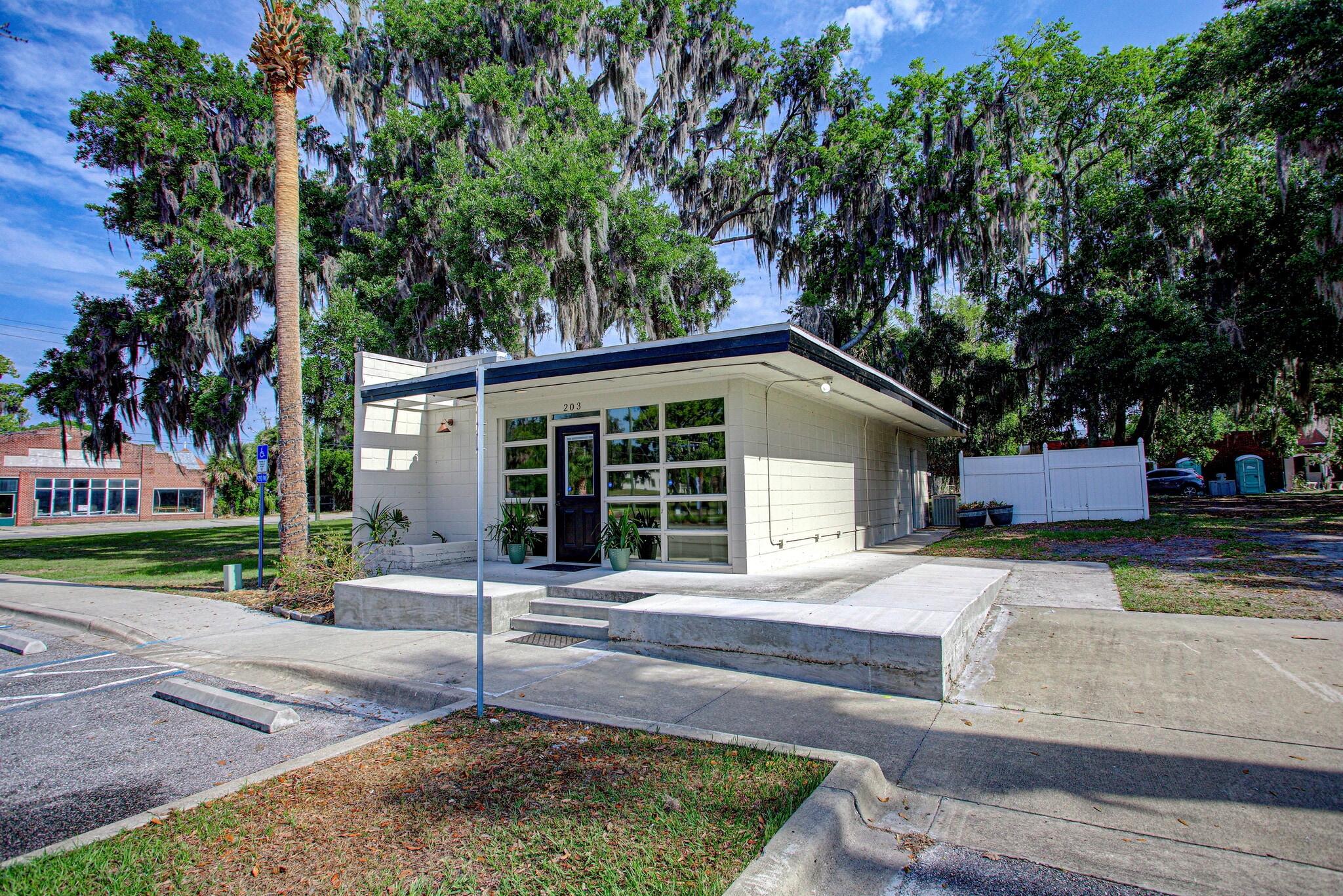 203 Laurel St, Palatka, FL for Sale