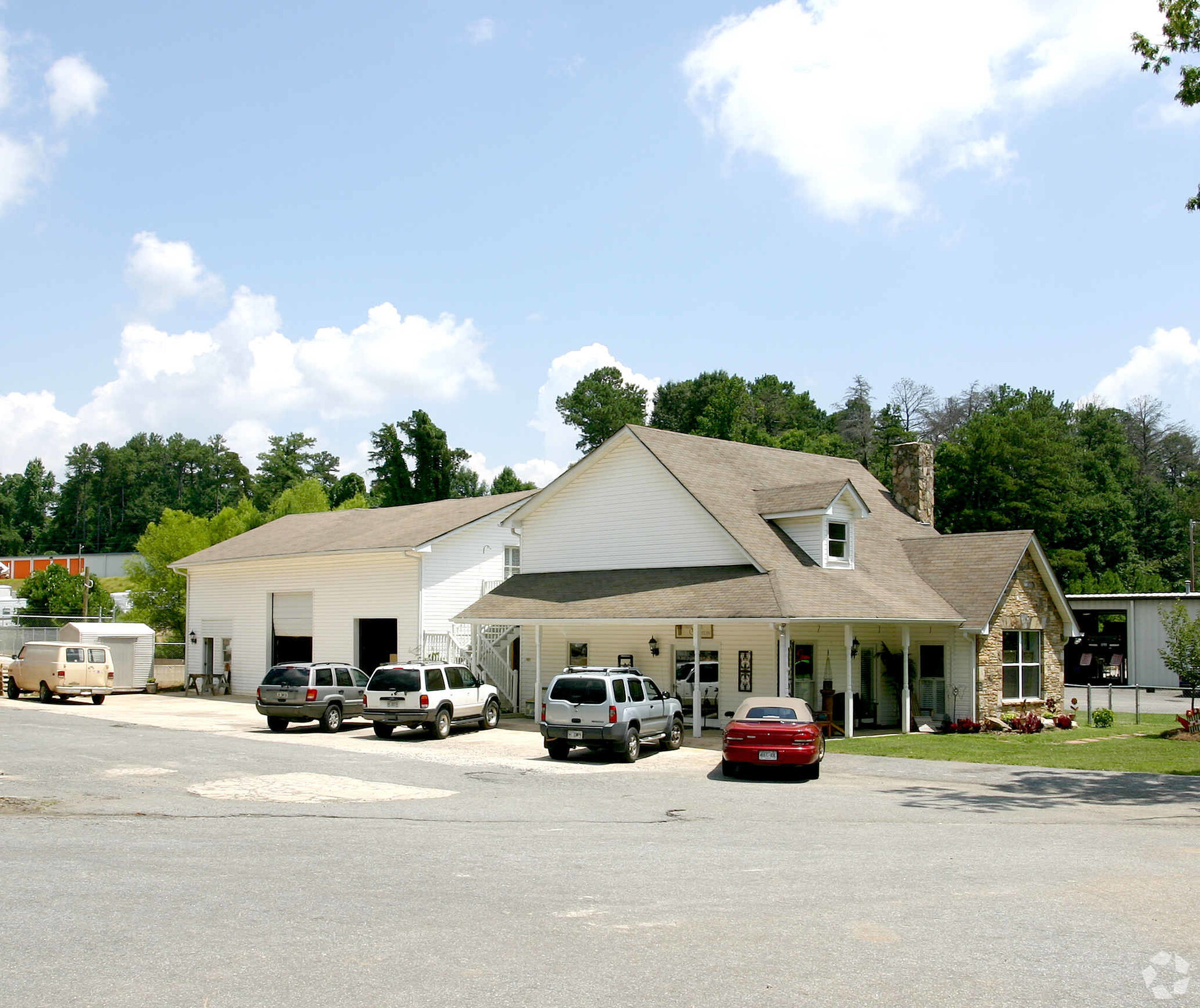 2202 Canton Hwy, Cumming, GA for Rent