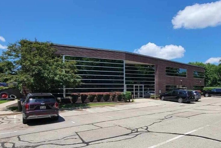 8575 W Forest Home Ave, Greenfield, WI for Rent