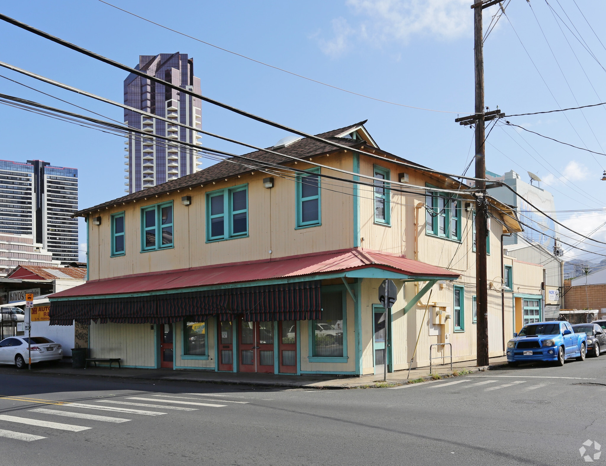 894 Queen St, Honolulu, HI for Rent