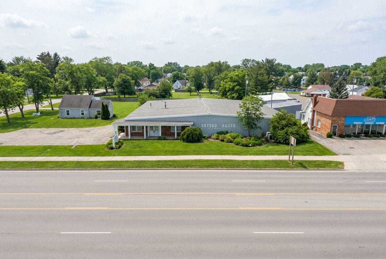 690 S Lapeer Rd, Oxford, MI for Sale