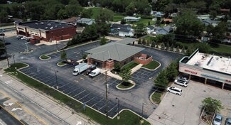 Lindenhurst, IL Retail - 2030 E Grand Ave