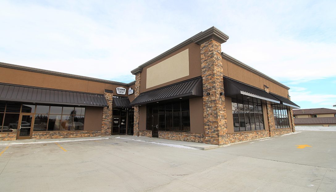 2915 10th St SW, Minot, ND for Rent