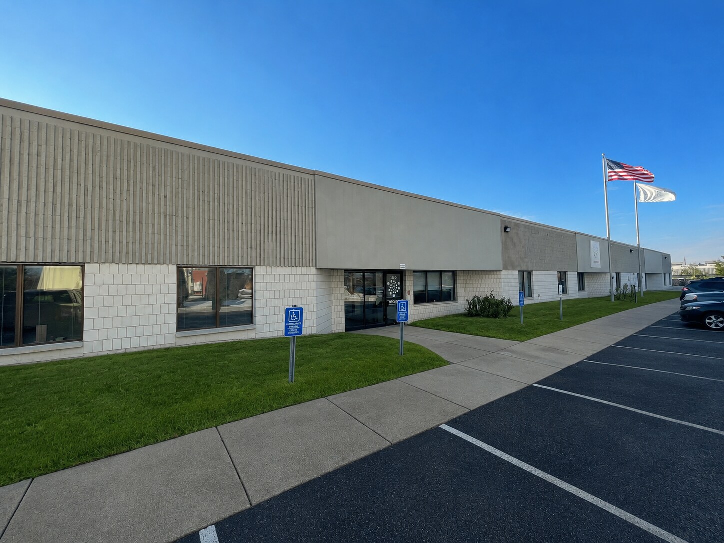 1260 Red Fox Rd, Arden Hills, MN for Sale