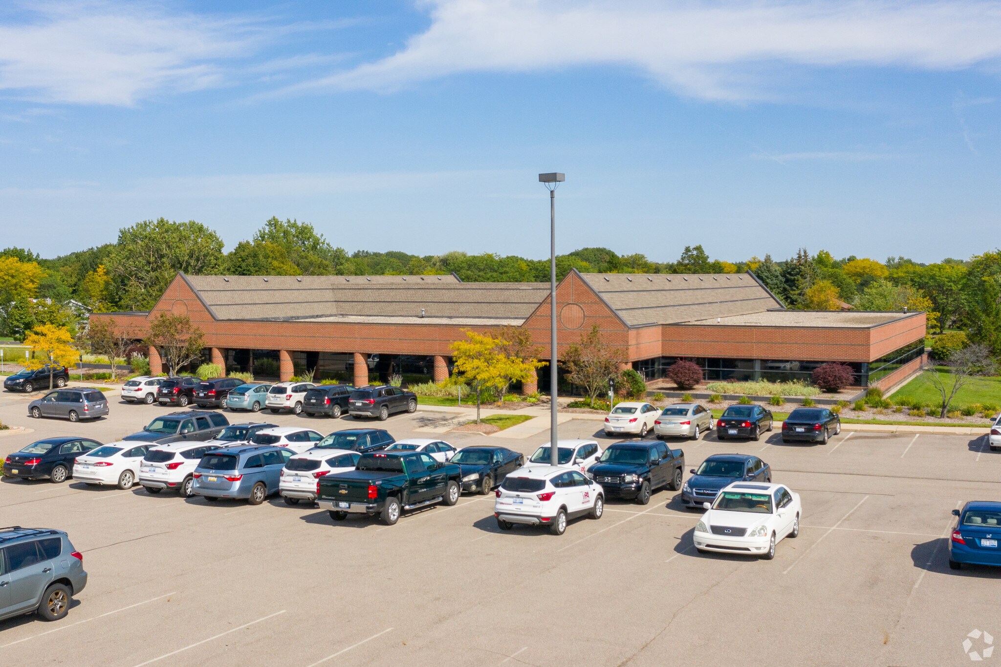 3355 Eagle Park Dr NE, Grand Rapids, MI for Sale