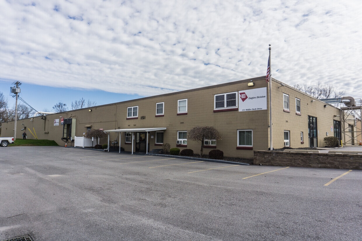 151 Midler Park Dr, Syracuse, NY for Rent