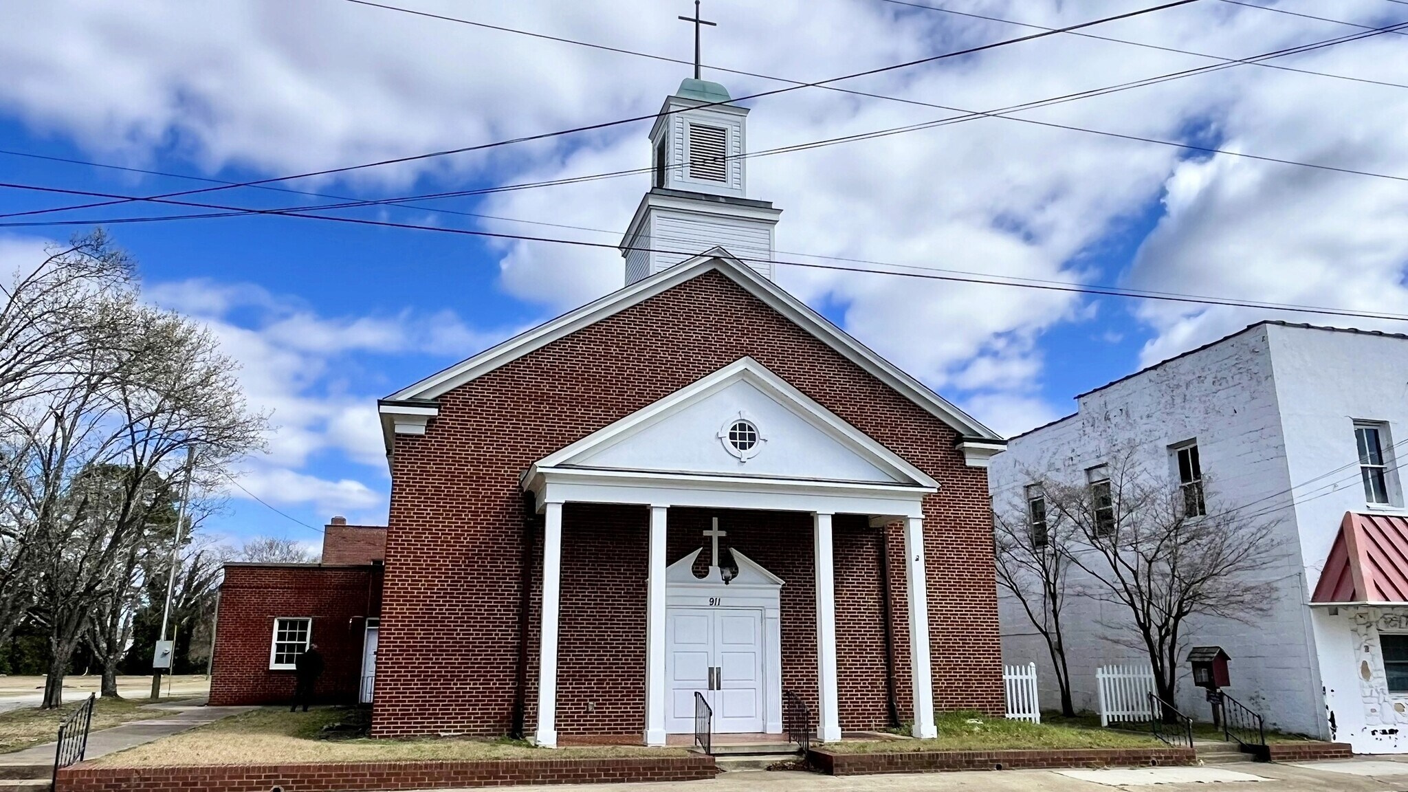 911 Falls Rd, Rocky Mount, NC for Sale
