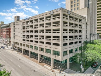 Dayton, OH Parking Lots & Garages - 100 W 2nd St