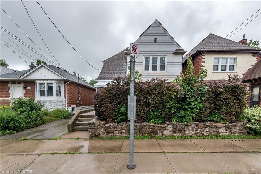 104 Longwood Rd S, Hamilton, ON for Sale