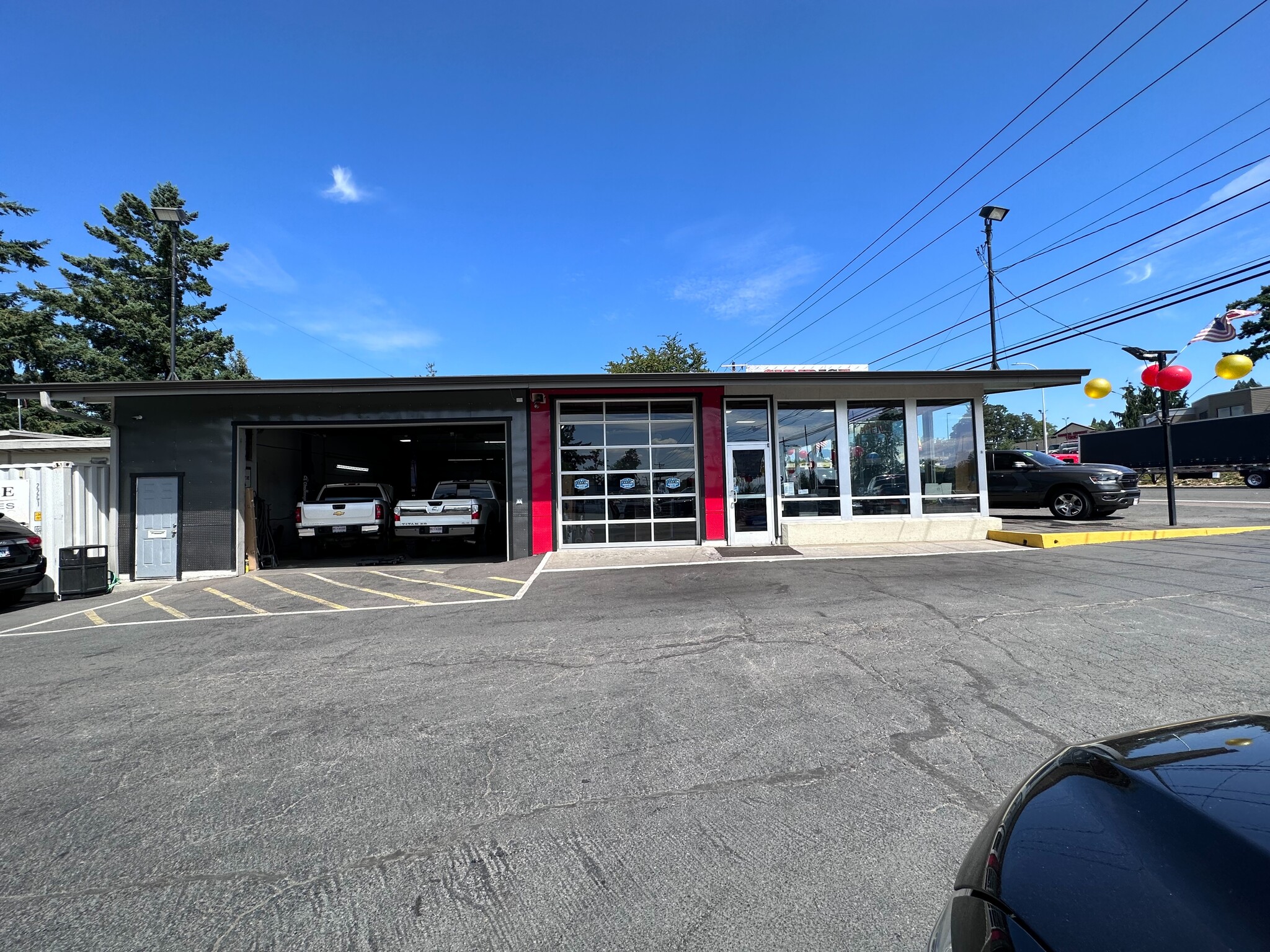 16001 SE Mcloughlin Blvd, Milwaukie, OR for Rent