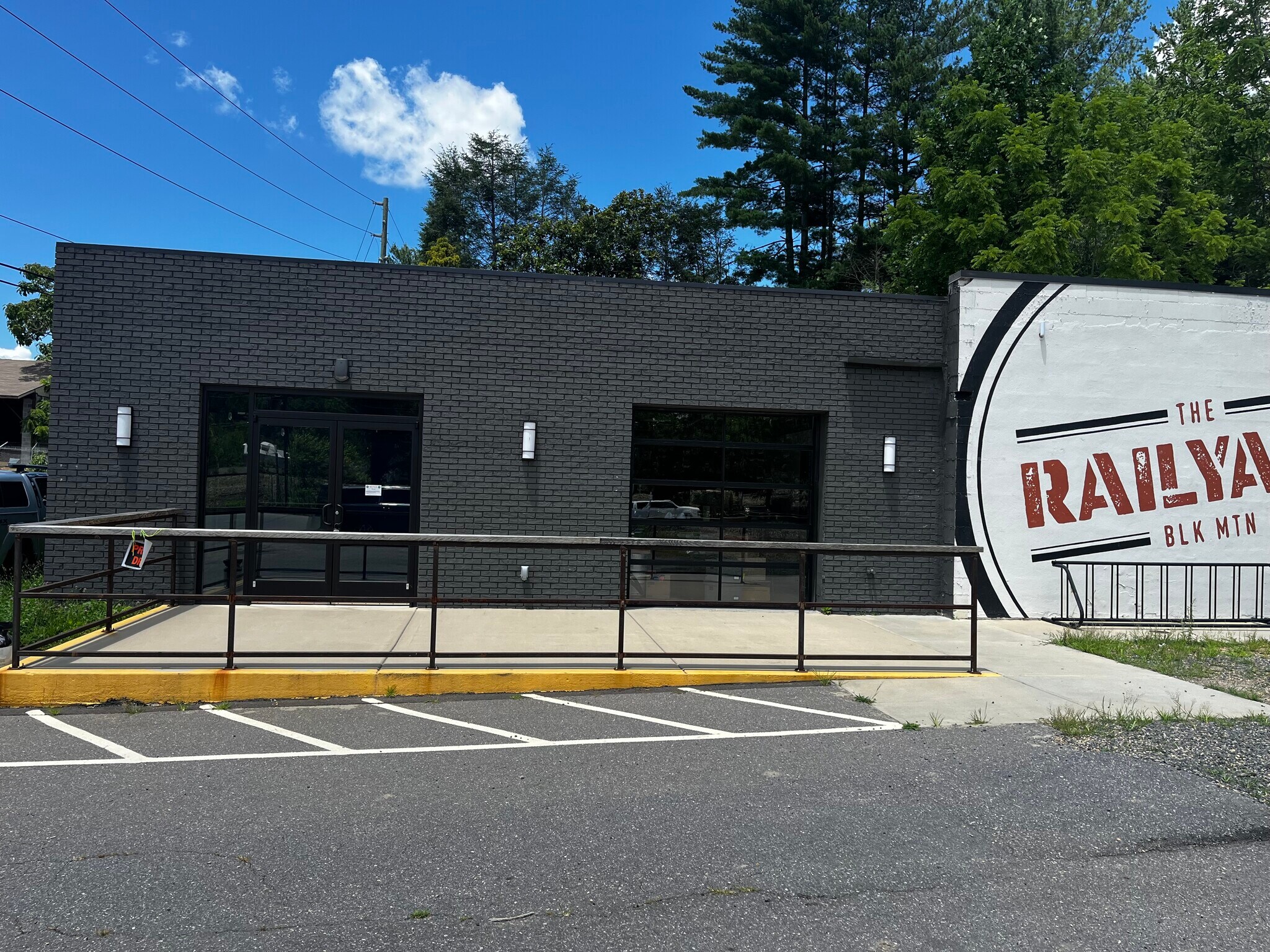 141 Richardson Blvd, Black Mountain, NC for Sale