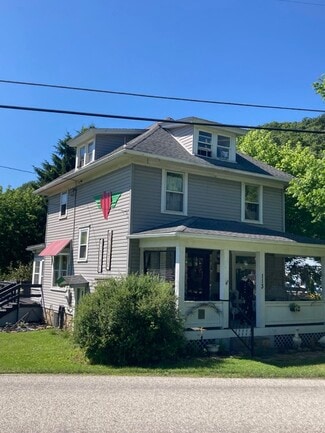 Laughlintown, PA Freestanding - 113 Nature Run Rd