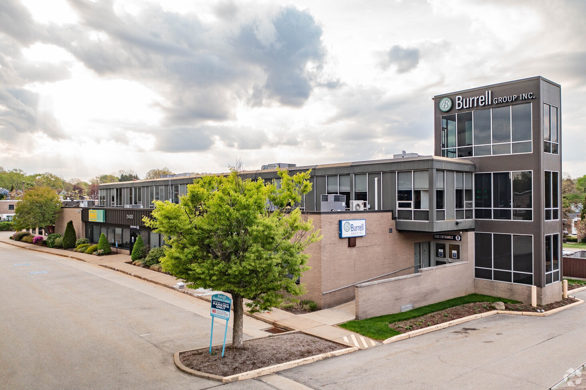 2400 Leechburg Rd, New Kensington, PA for Rent