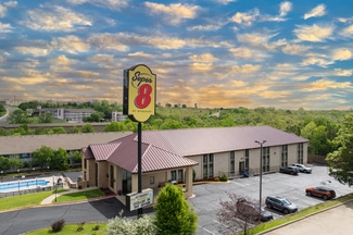 Branson, MO Hospitality - 2490 Green Mountain Dr
