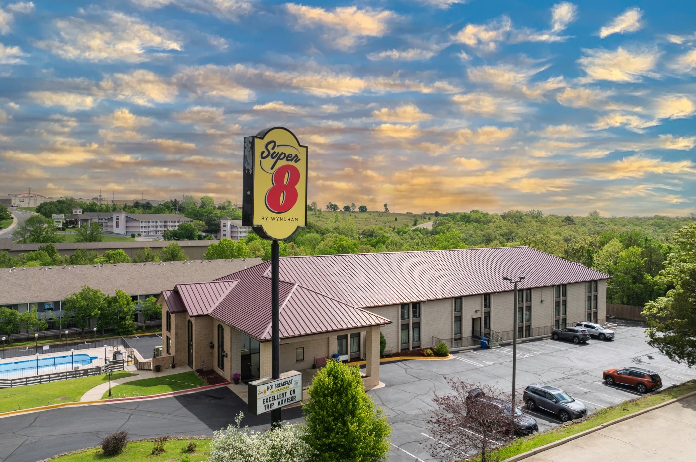 2490 Green Mountain Dr, Branson, MO for Sale