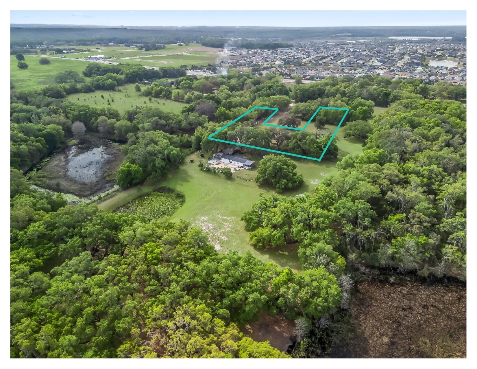 747 County Road 466A, Fruitland Park, FL for Sale