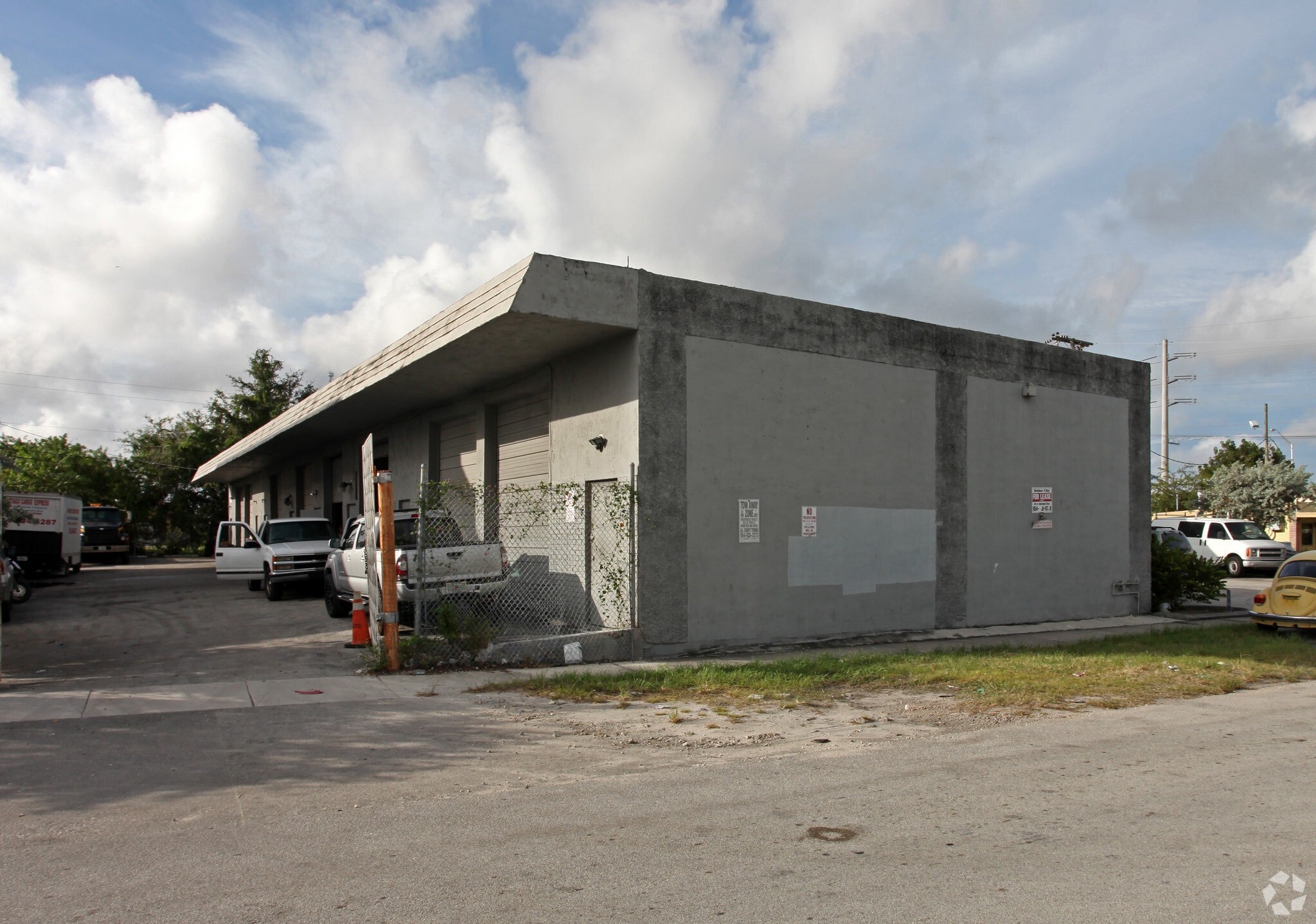 5916 SW 25th St, West Park, FL for Rent