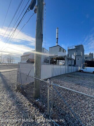 Staten Island, NY Commercial Land - 691 Seaver Ave