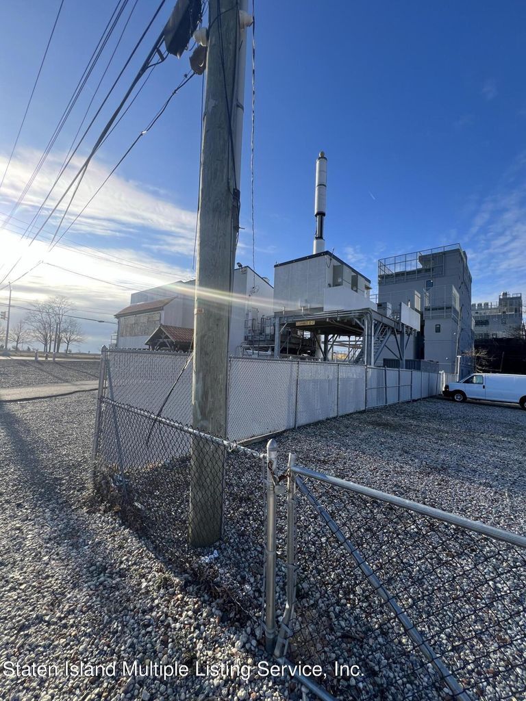 691 Seaver Ave, Staten Island, NY for Sale