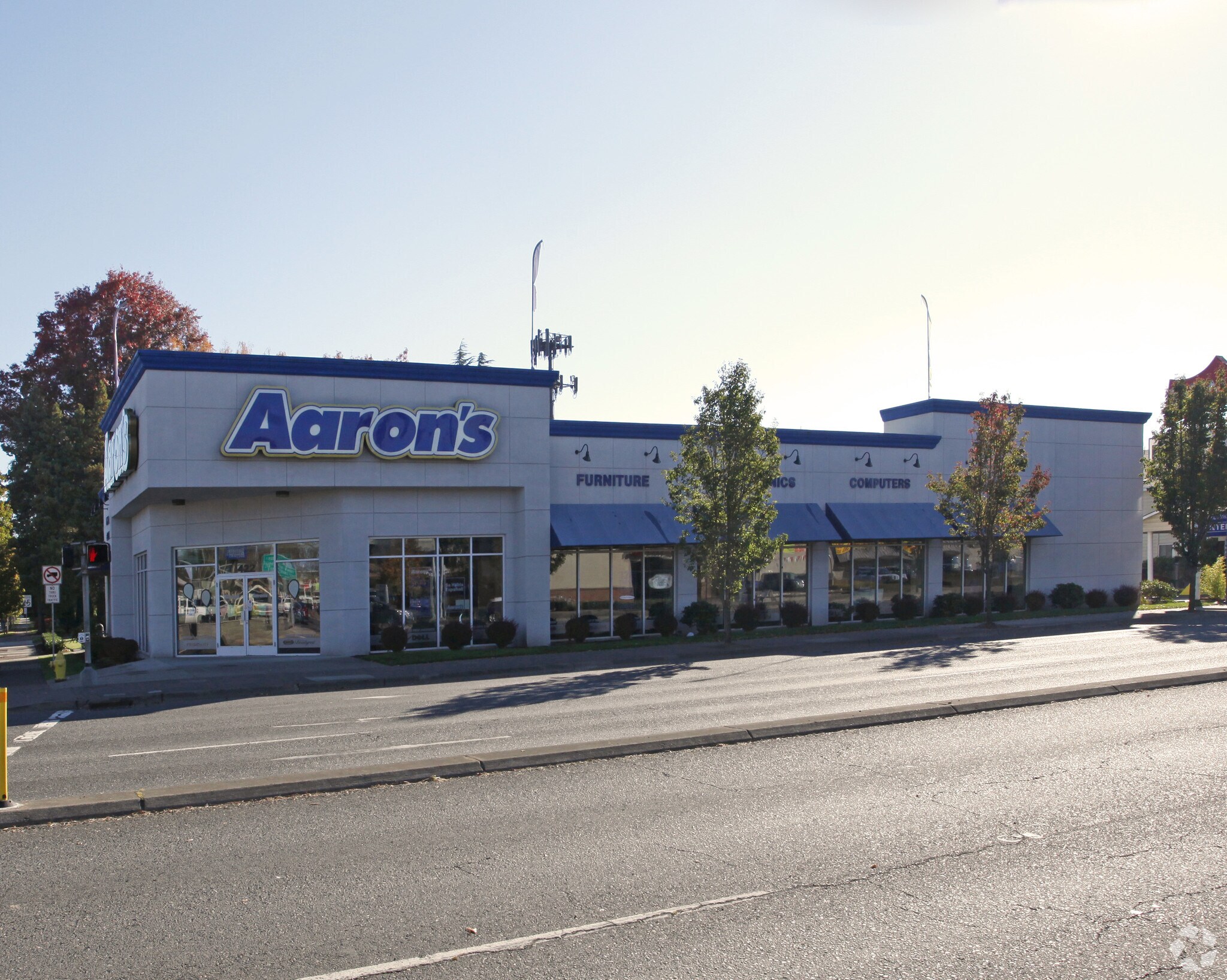 422 SE 10th Ave, Hillsboro, OR for Rent