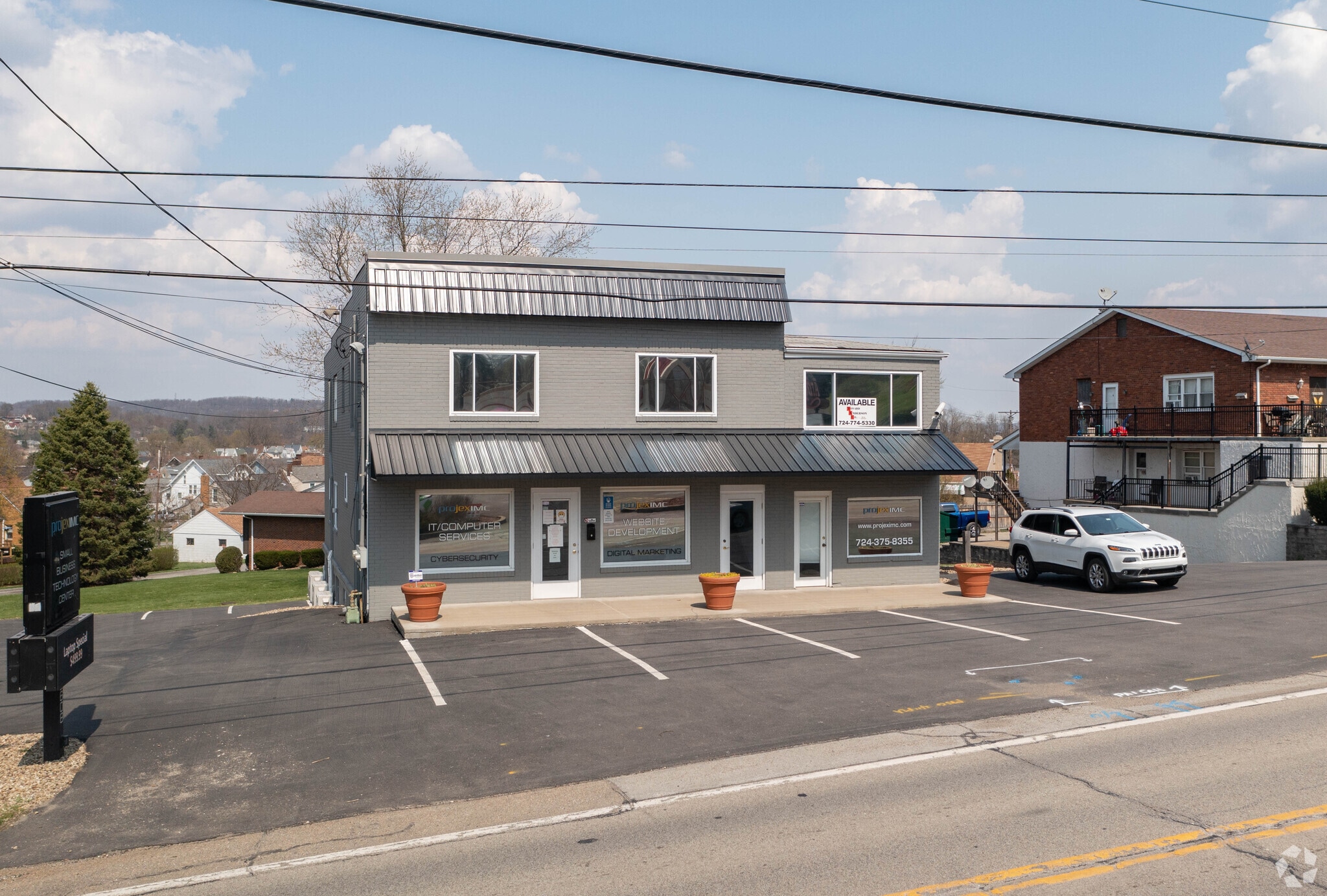 2608 Brodhead Rd, Aliquippa, PA for Rent