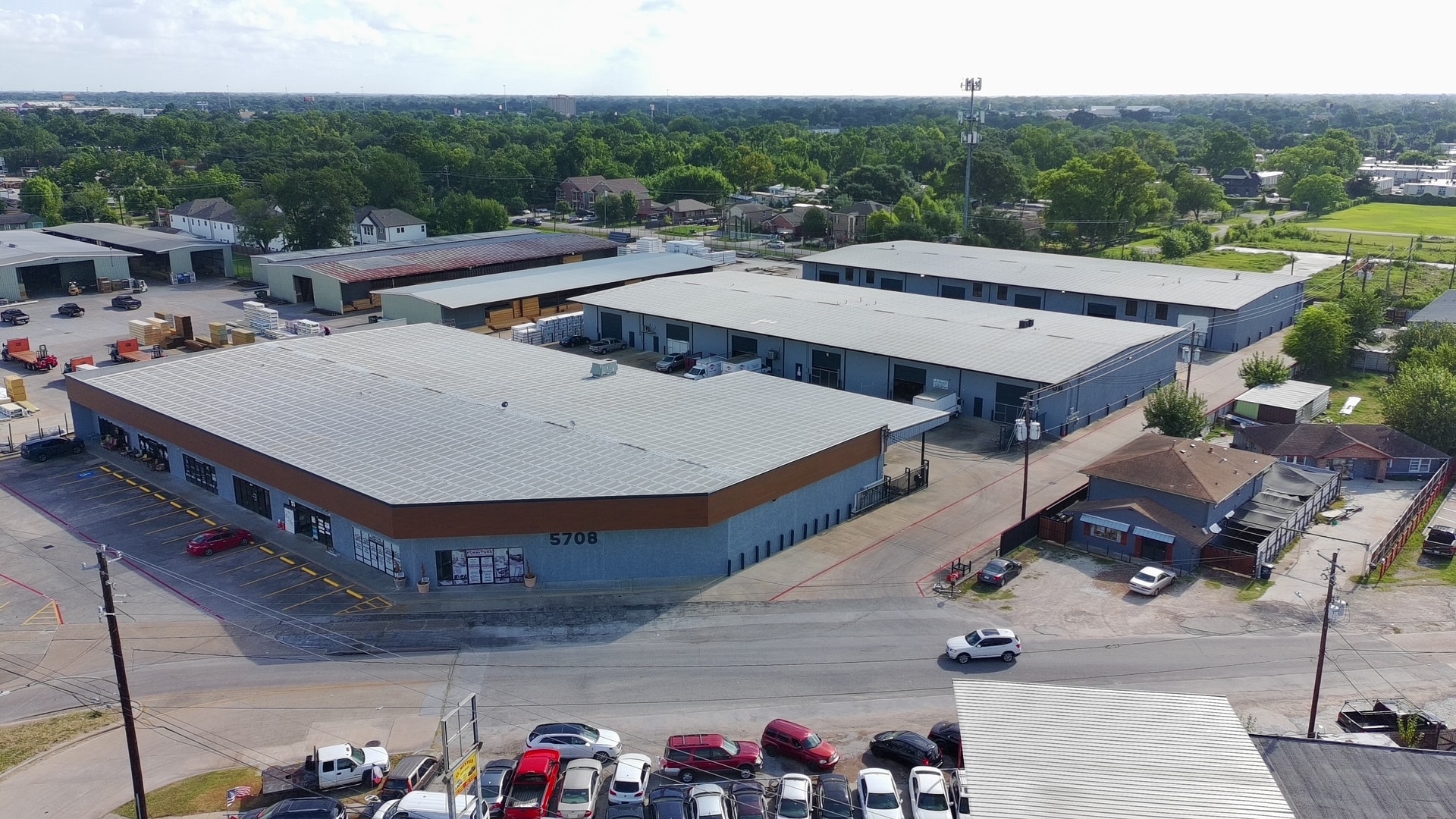 5708 N Shepherd Dr, Houston, TX for Rent