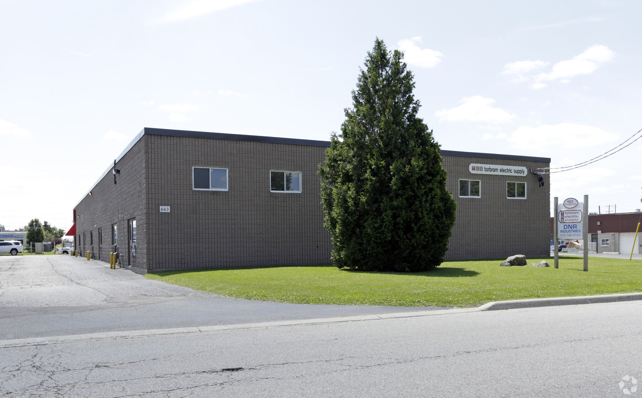 663 Colby Dr, Waterloo, ON for Rent