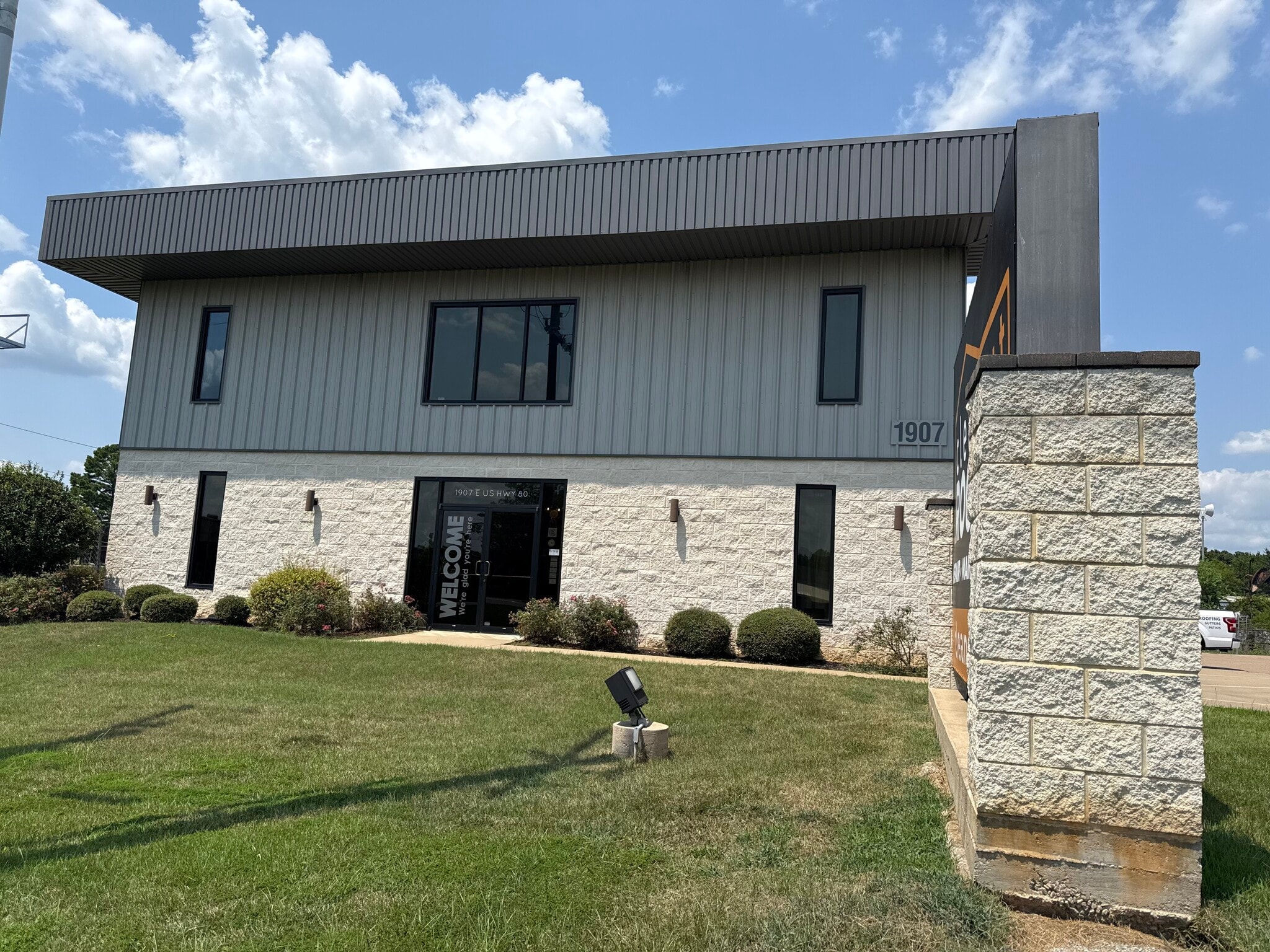 1907 E US Highway 80, White Oak, TX for Sale