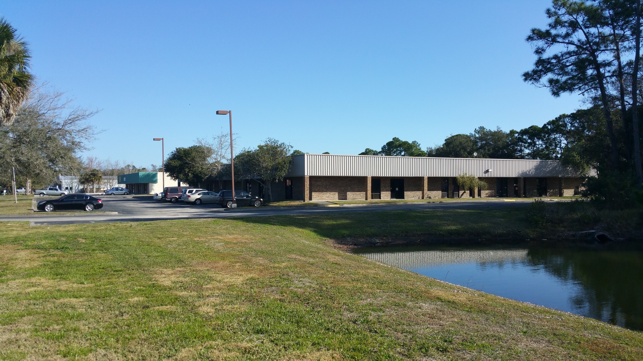 305 East Dr, Melbourne, FL for Rent