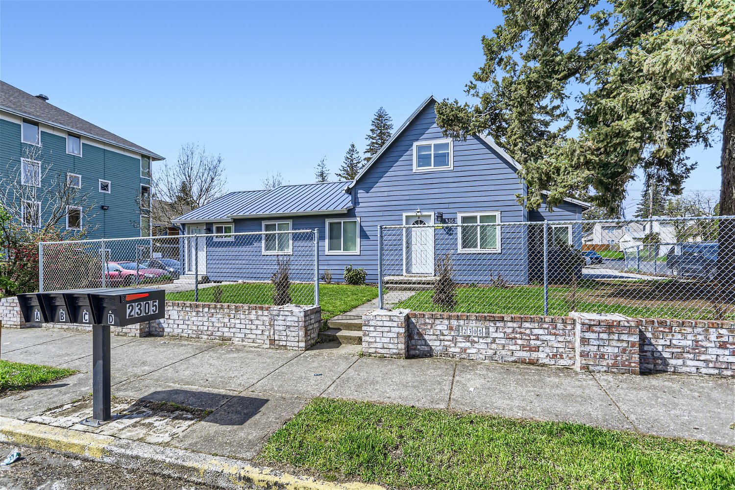 2305 SE 130th Ave, Portland, OR for Sale