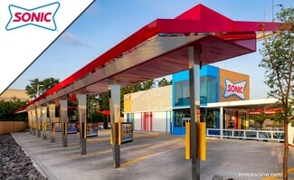 Charleston, IL Retail - 107 W Lincoln Ave