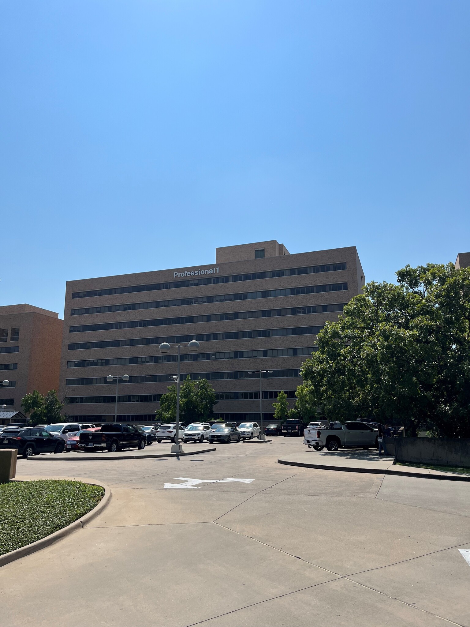 8210 Walnut Hill Ln, Dallas, TX for Rent
