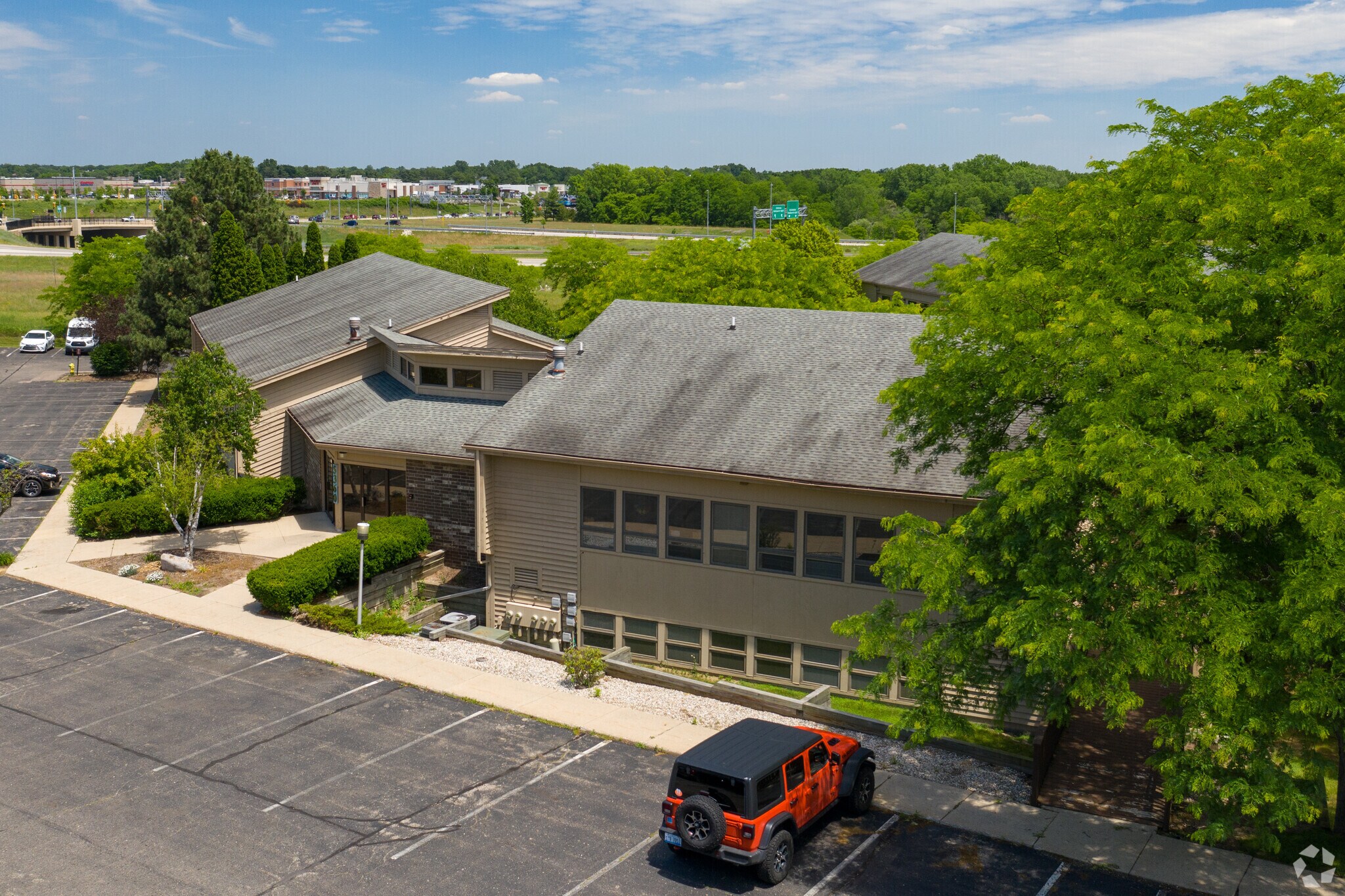 5360 Holiday Ter, Kalamazoo, MI for Rent