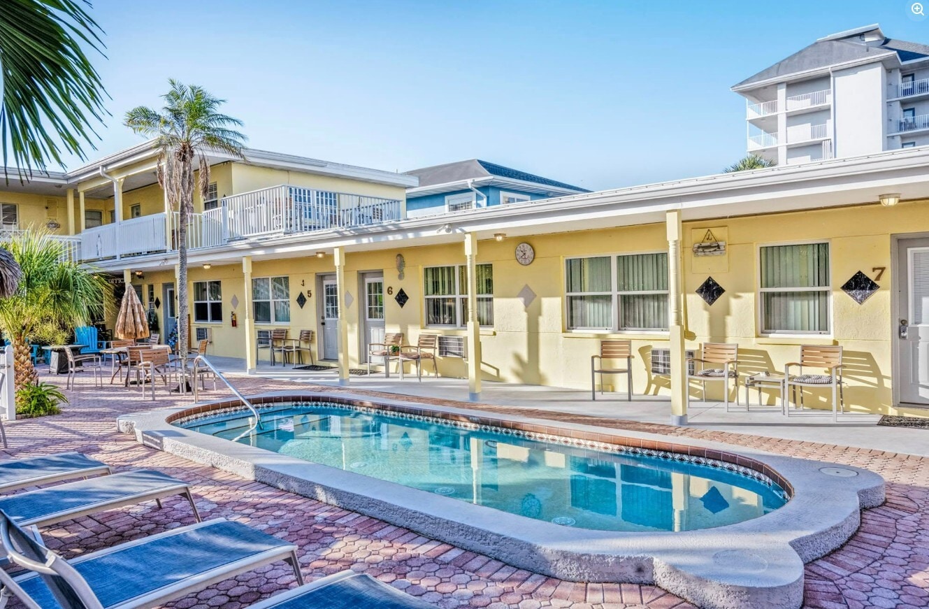 415 Hamden Dr, Clearwater Beach, FL for Sale