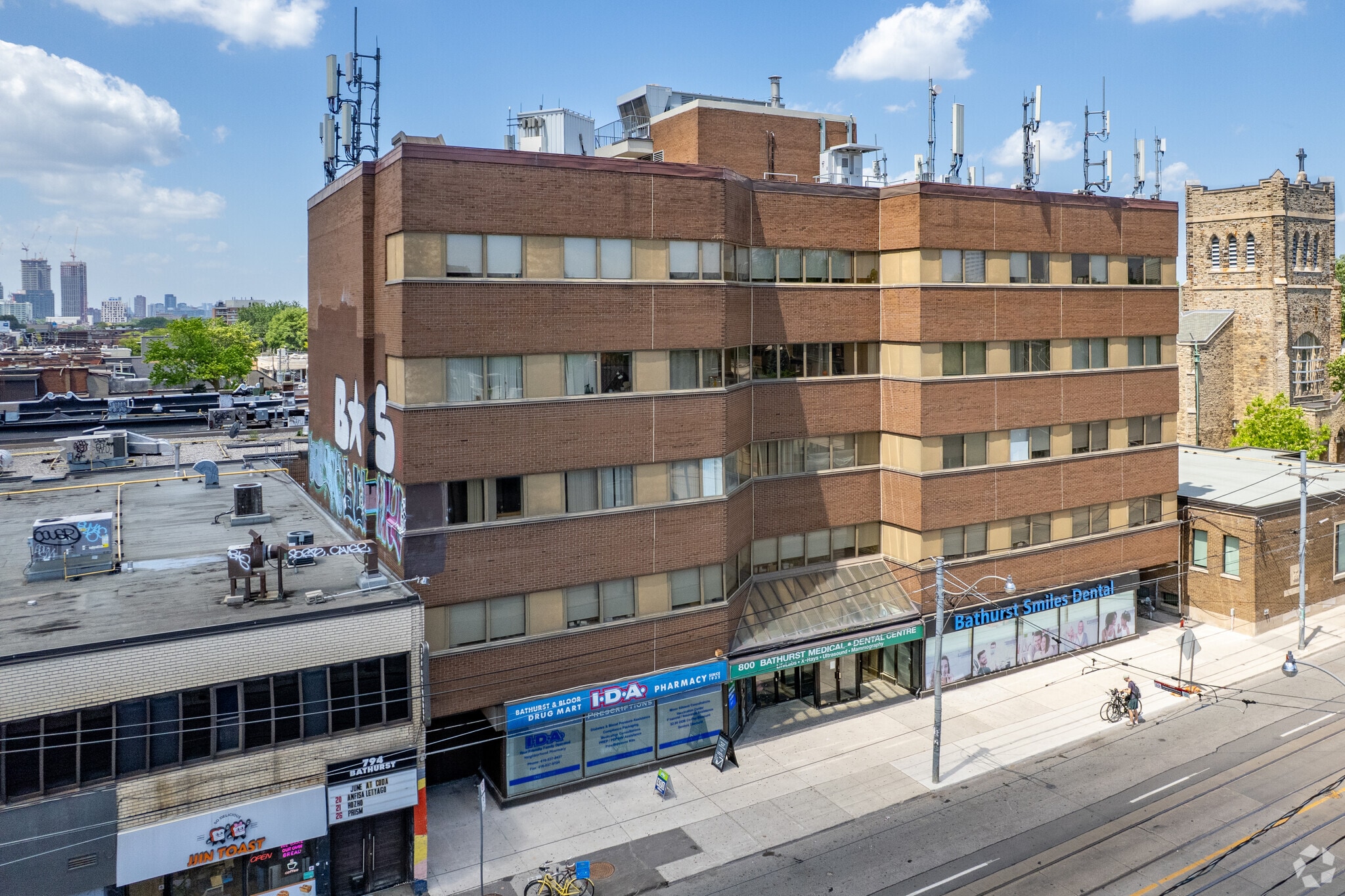 800 Bathurst St, Toronto, ON for Sale