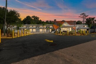 Silver Springs, FL Hospitality - 5565 E Silver Springs Blvd