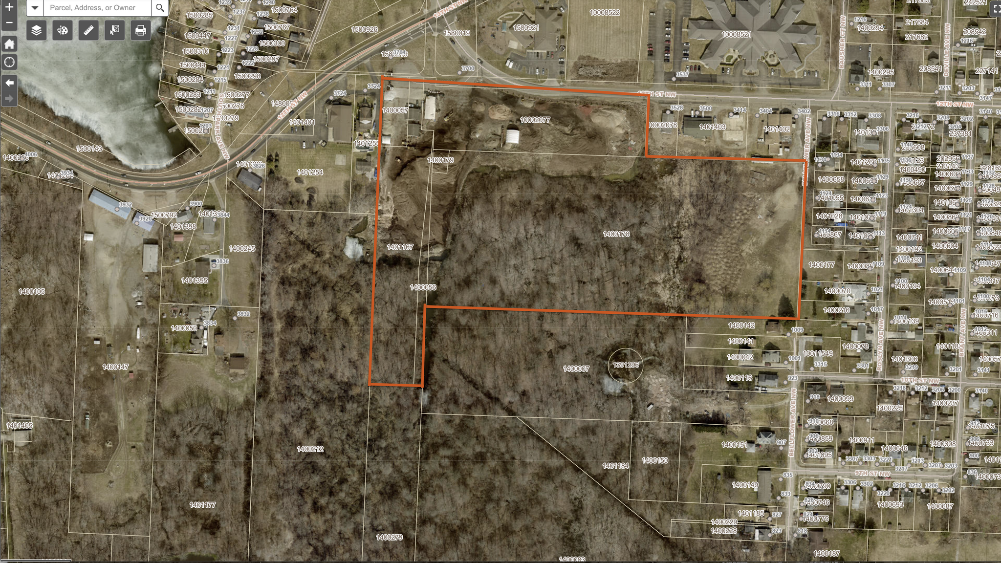 3704 12th St NW, Canton, OH for Sale