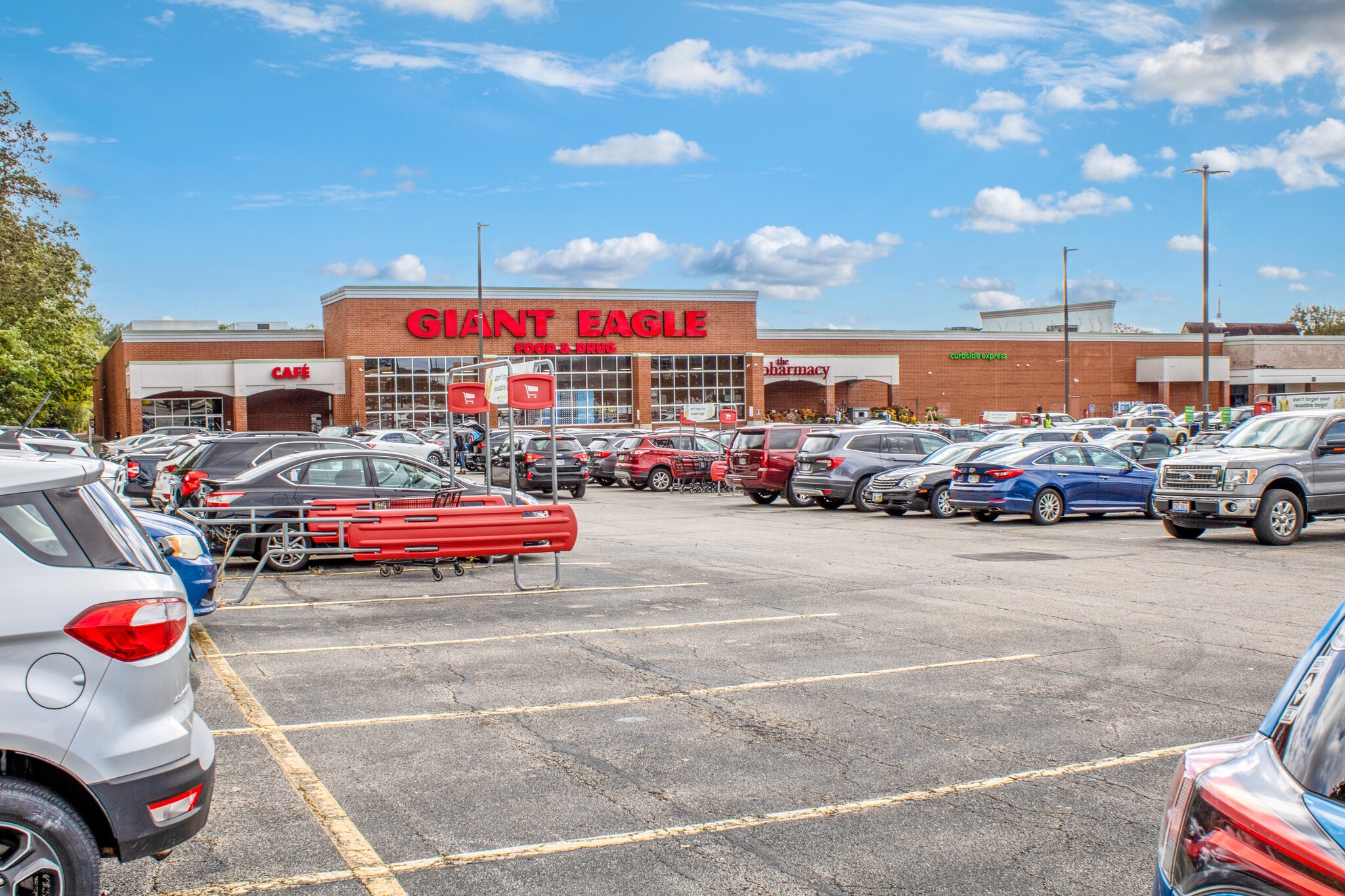 2755 W Market St, Fairlawn, OH for Rent