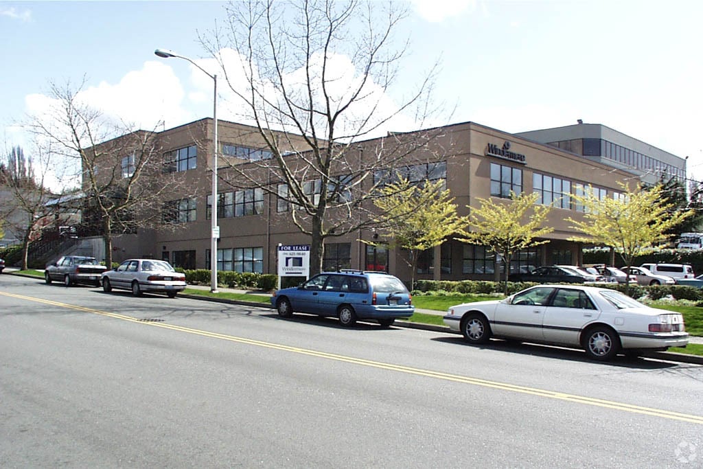 301 NE 100th St, Seattle, WA for Sale